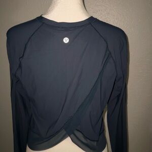 Lululemon RARE Quick Pace Black Long Sleeve Top Navy Blue‎ Size 4?